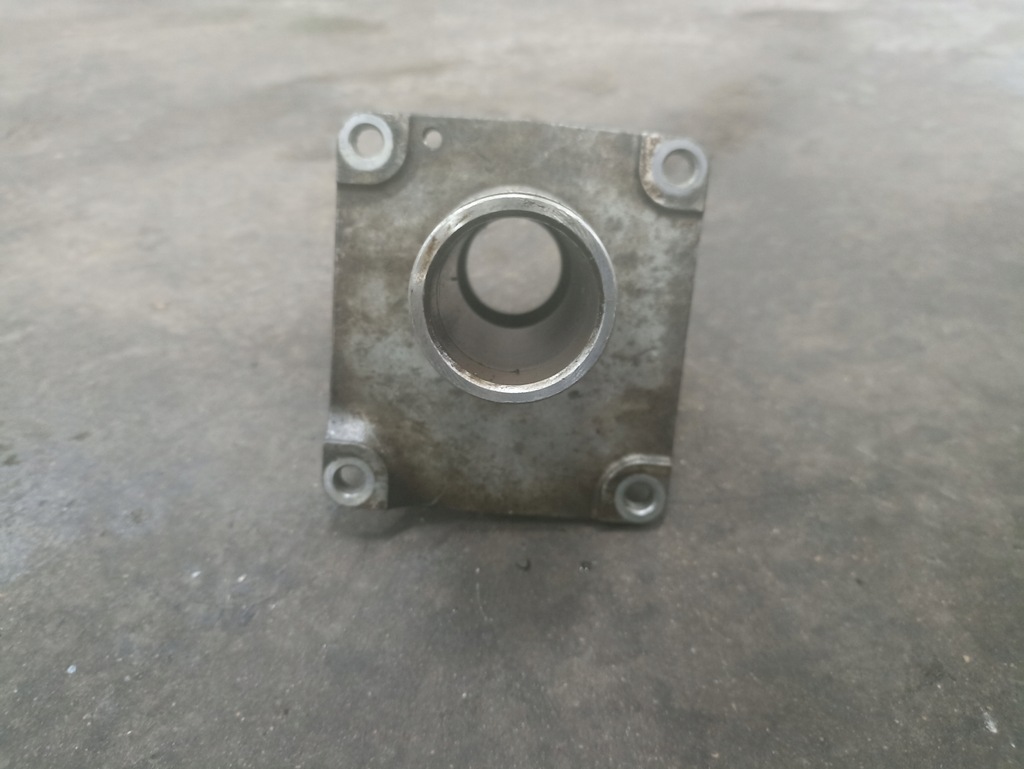 фото №5, Кронштейн опора полуось bmw 7588950 n63 4,4 f10 f01 f07 f06 f12 f13