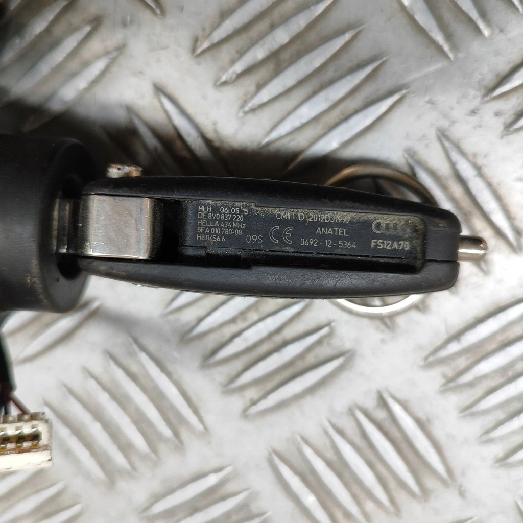 фото №10, Audi a3 s3 8v 2016 замок зажигания