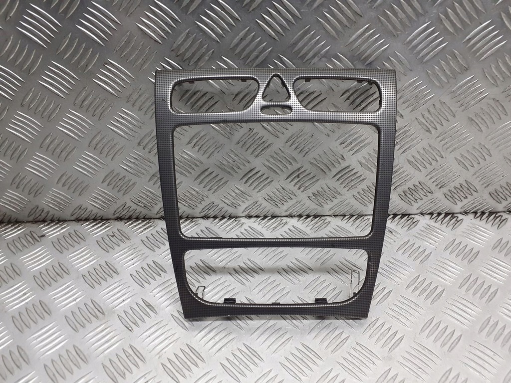 фото №1, Рамка радіо mercedes c-klasa w203