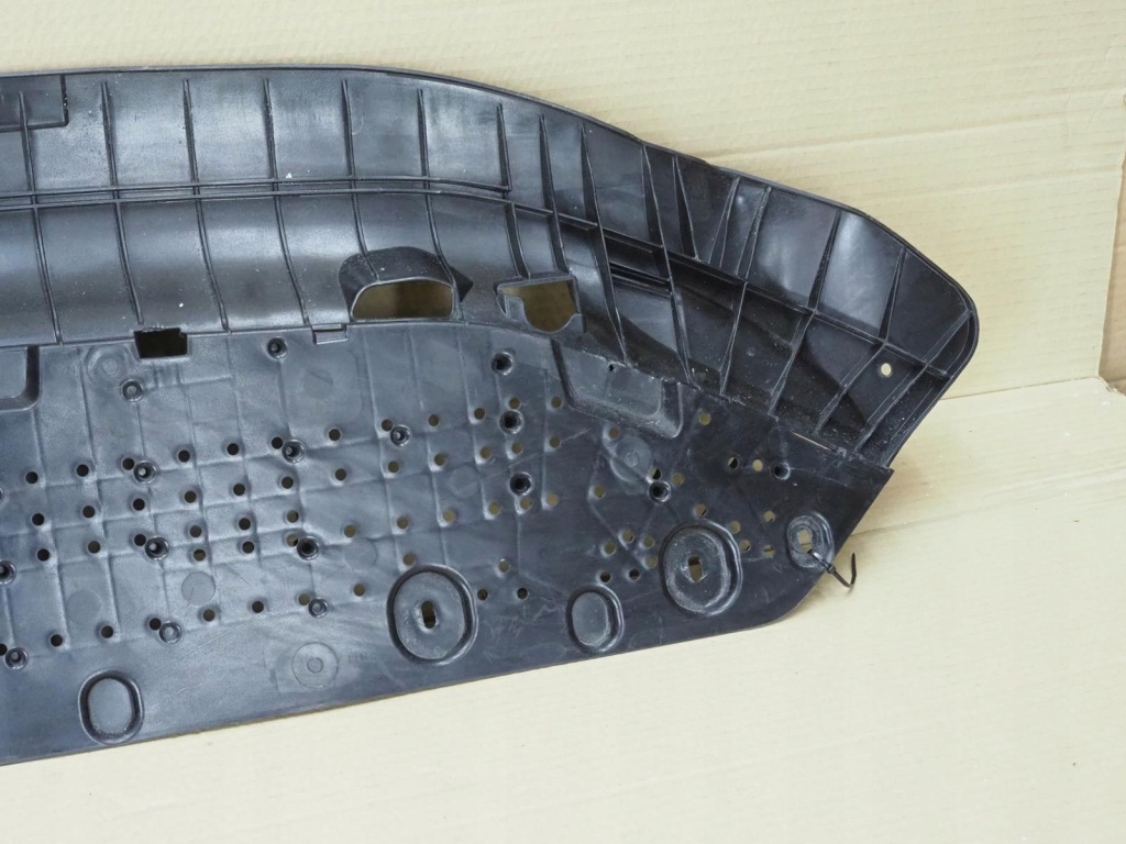 Плита накладка под двигатель бампера перед audi a4 b9 8w s-line 8w0807611f в Украине