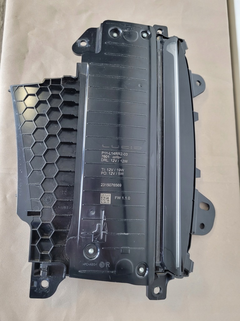 Купить Lucid air передняя правая лампа противотуманная drl led p11-l14rr2-03