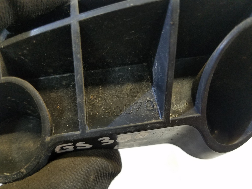 фото №2, Направляющая задняя lexus gs iii