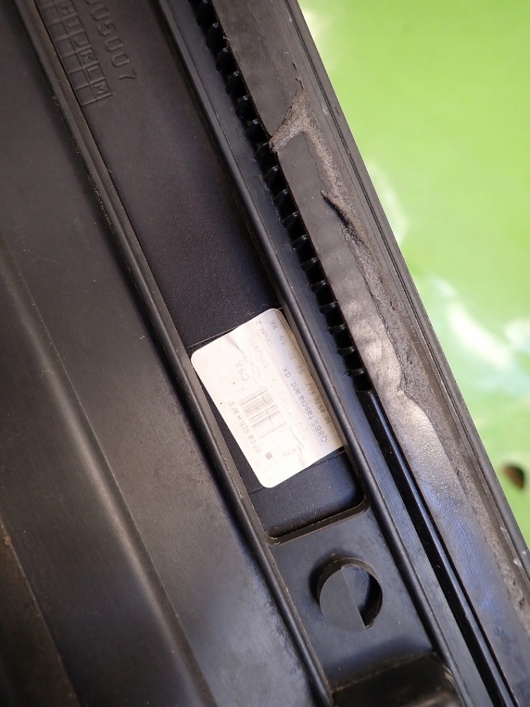 фото №13, Молдинг боковая дверь правая передняя audi q8 4m8853960