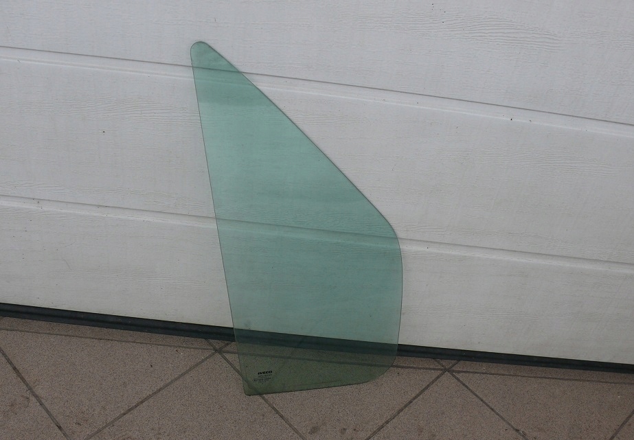 фото №1, Стекло стекло дверь правый перед iveco daily iv 4 2006r