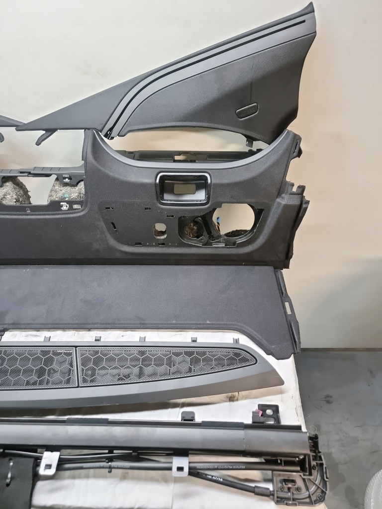 фото №5, Bmw 7 g11 шторка багажника комплект