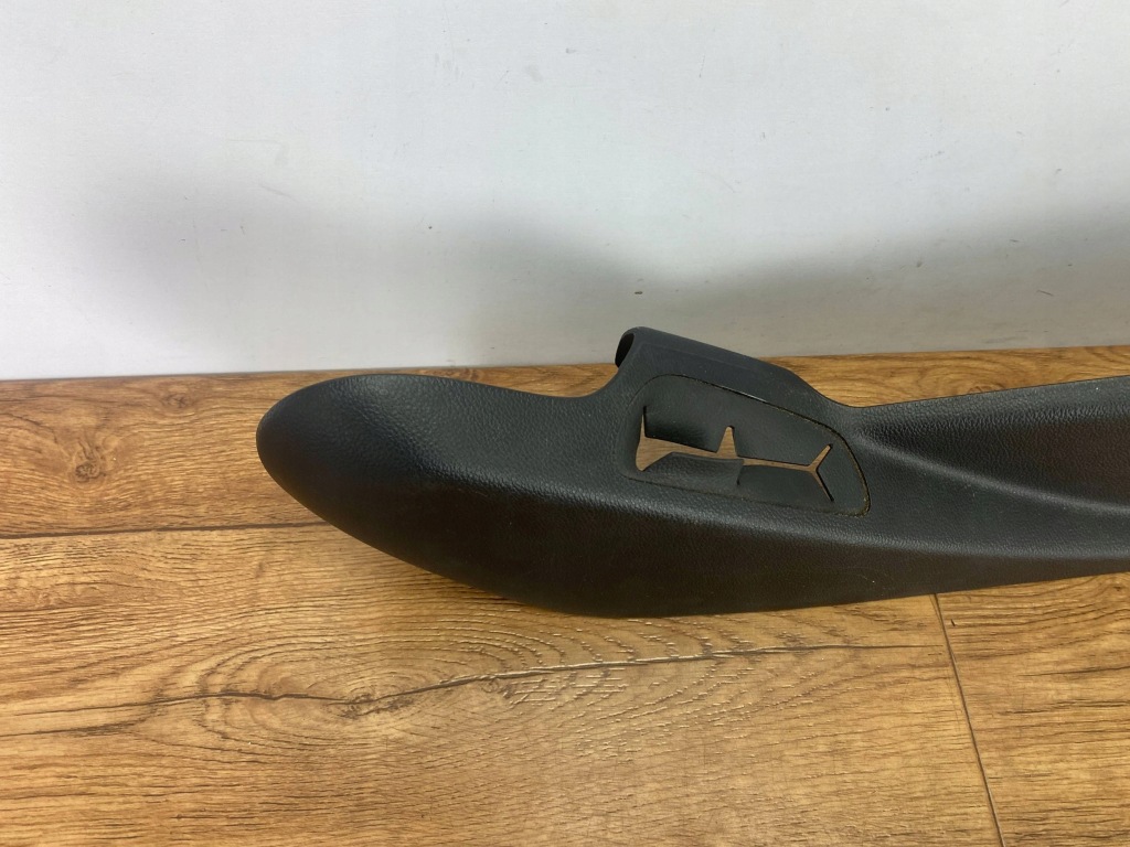 Пластик захист заглушка сидіння cadillac cts 2014+ Недорого