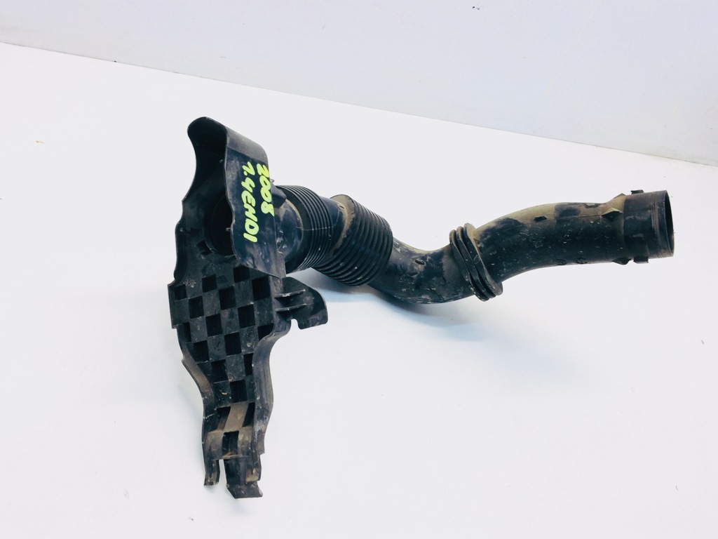 фото №1, Ловушка воздухозаборник воздуха peugeot 2008 1,4 ehdi