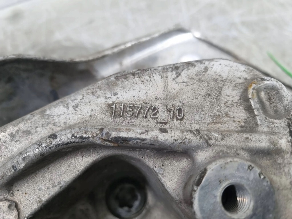 фото №8, Поворотный кулак задняя правая ступица 6871030 bmw x3 g01 x4 g02