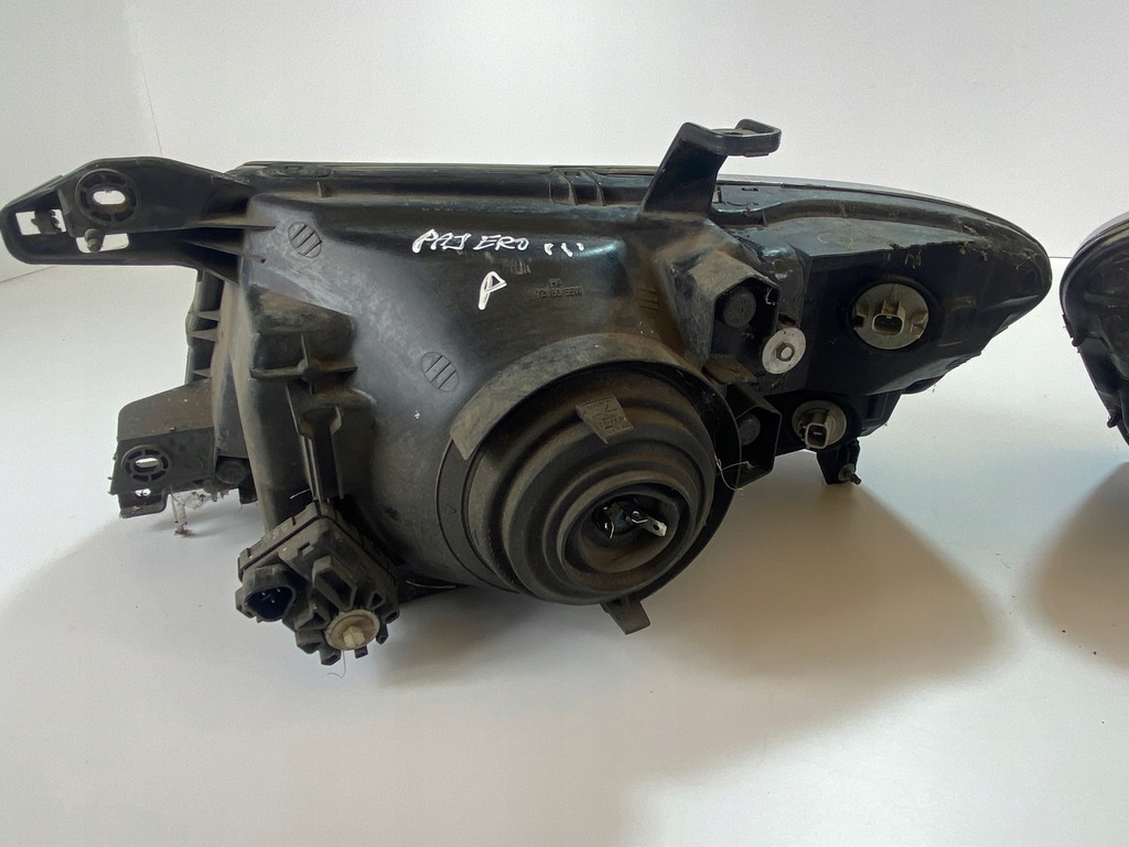 фото №6, Mitsubishi pajero iii 2004 lift лампа перед l p комплект uk