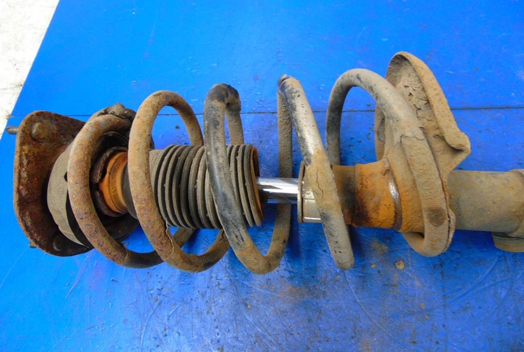 фото №3, Volvo s80 2.4d амортизатор лівий перед