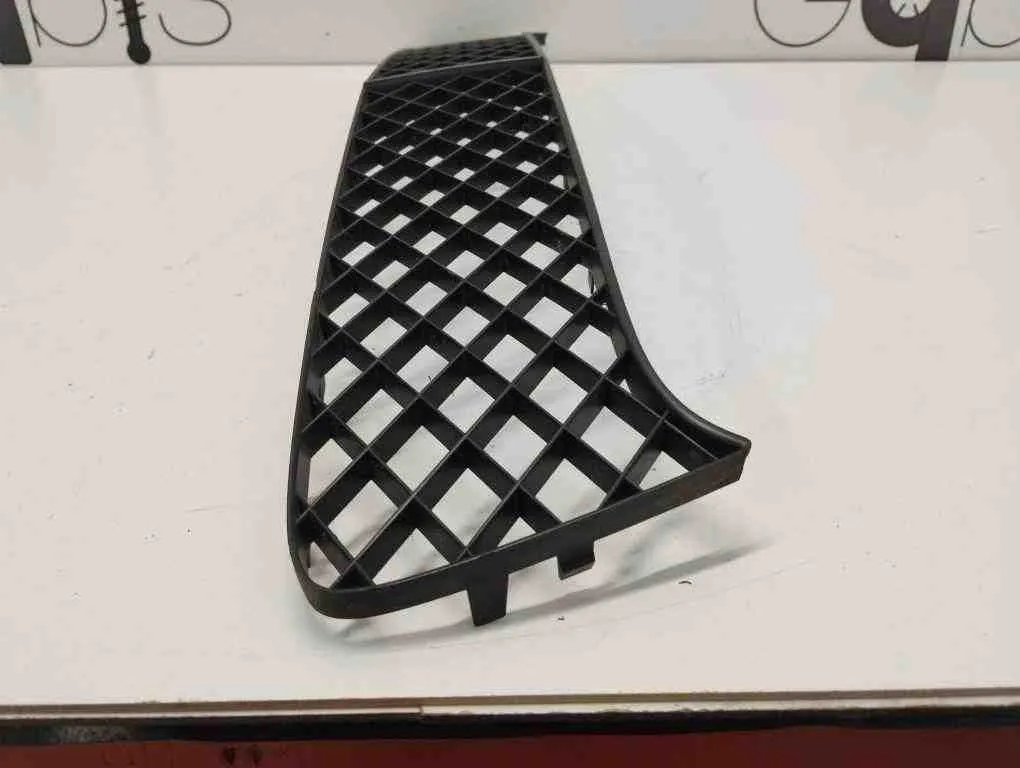 Купить Решётка бампера средняя bentley 3w3807667 4.0l бензиновый 2013