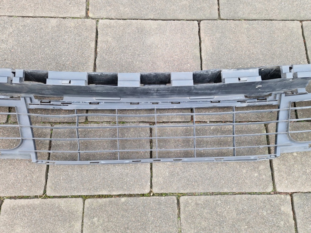 Scenic 3 короткий решётка нижняя бампера передний 622545401r 09-2011 в Украине