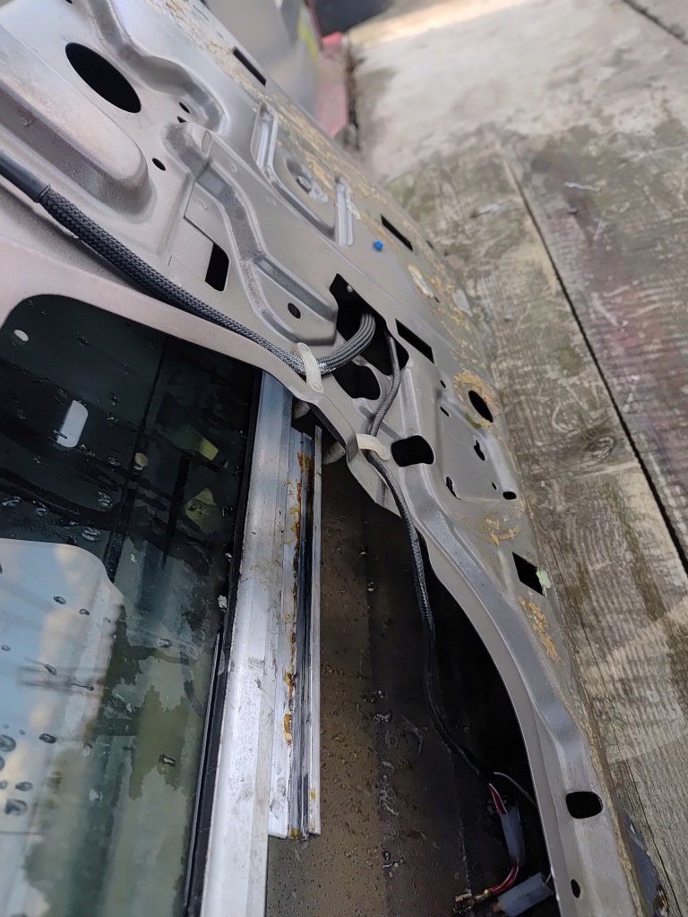 Mercedes w126 двері лівий задній long Доставка