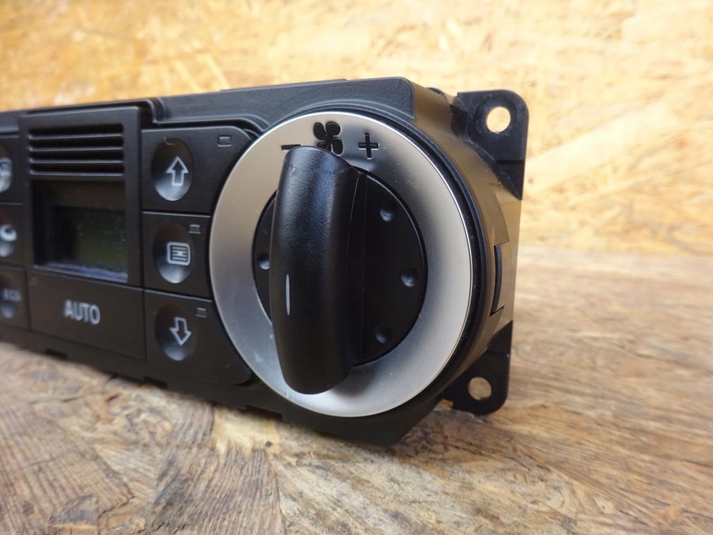 фото №9, Audi tt 8n 98-05 панель кондиционера 8n0820043a