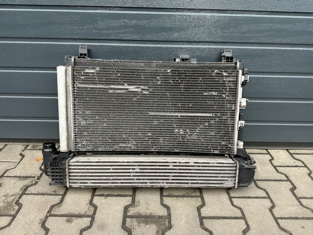 фото №1, Dacia duster i 1.5 dci радиатор вентилятор комплект