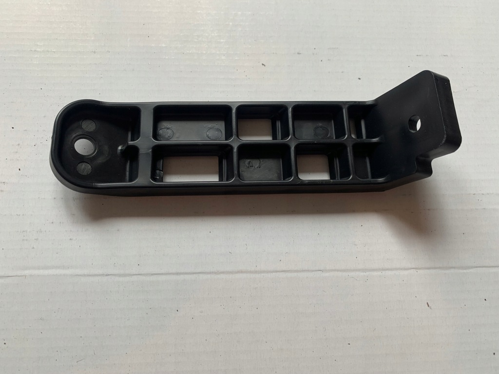 фото №1, Напрямна кронштейн задня лівий 86635-b2020 kia soul