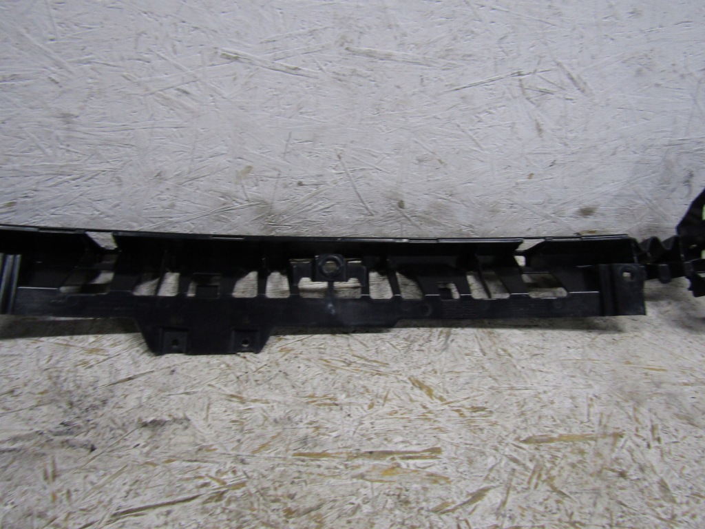 Купить Bmw 1 f20 f21 направляющая бампера средний задний