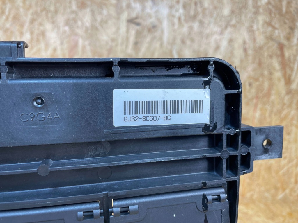 Вентилятор радіатор корпус land range rover jaguar gj32-8c607-bc Недорого