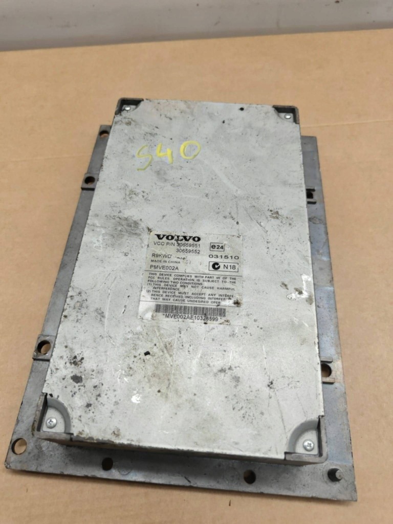 Купити Підсилювач радіо volvo оригінальний номер 30659551