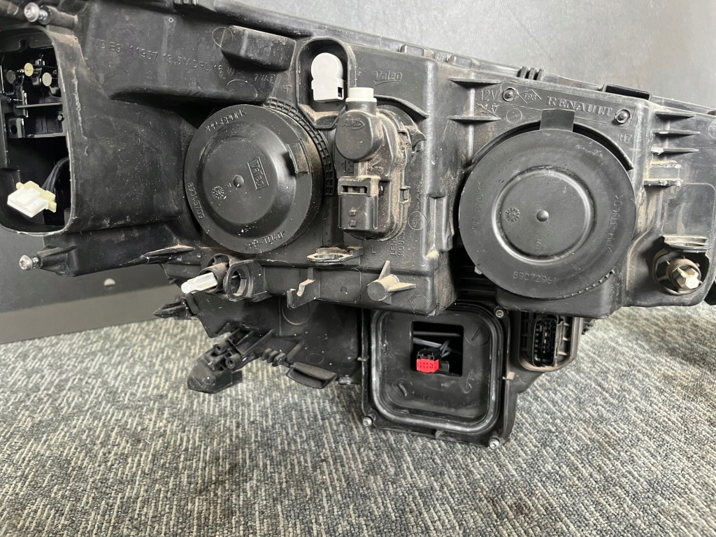 Renault megane iv 4 универсал автоматическая коробка передач фара фара с led левый перед левая Доставка