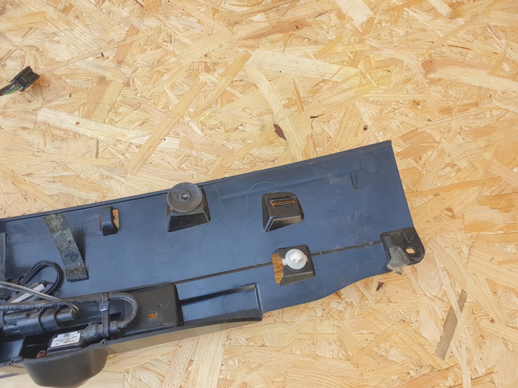 фото №10, Dodge grand caravan накладка кришки багажника камера