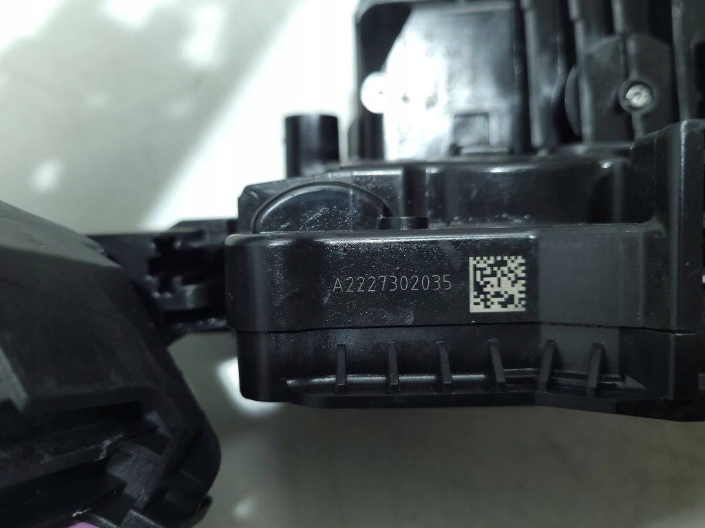 Mercedes ml w 166 замок правый дверь задних доводчик 1667601000 2227302035 Недорого