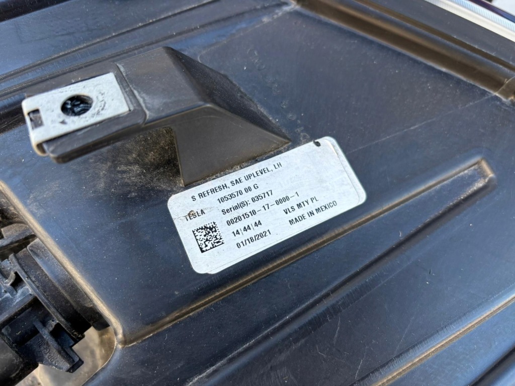 фото №8, Tesla 3 s plaid лампа перед левая правая 21- 1053570-00-g 1053571-00-g