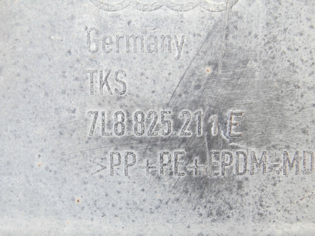 фото №10, Захист підвіска 7l8825211e audi q7 4l lift ліва оригінал