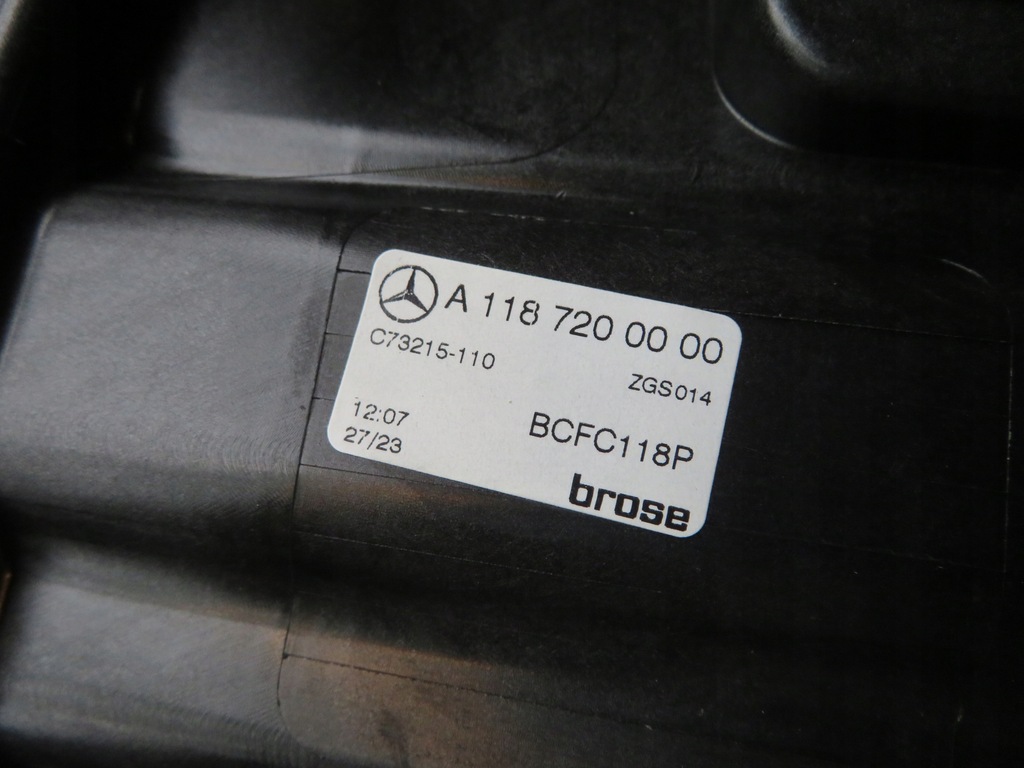 фото №11, Mercedes cla c118 coupe подъемник стекло дверь передних левых a1187200000
