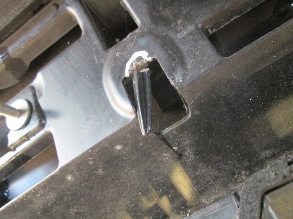 фото №5, Накладка крышки задняя maserati levante 670042733