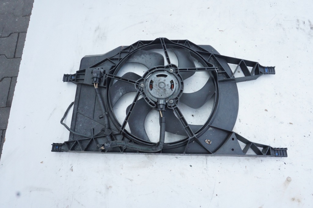 Купити Вентилятор радіатор renault laguna 2 fl 2.2 dci