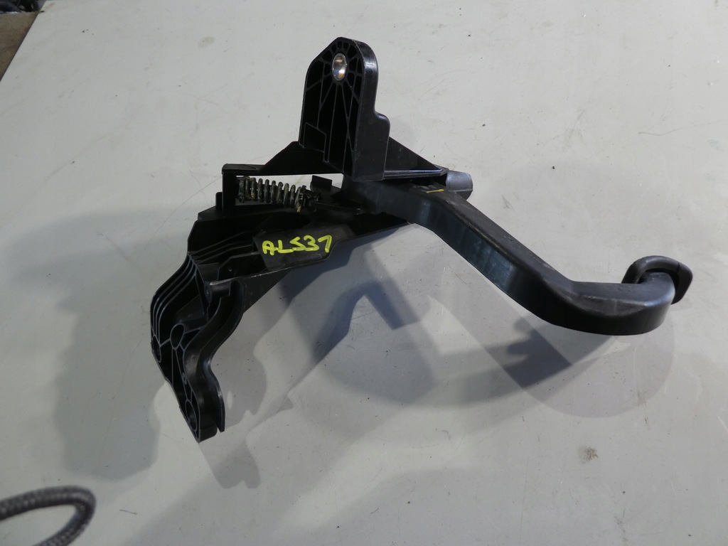 фото №1, Педаль сцепления тормоз renault master iii 070112g