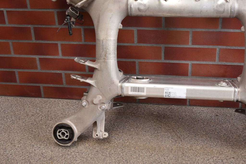 фото №5, Подрамник подрамник подрамник задняя bmw 5 g30 280km