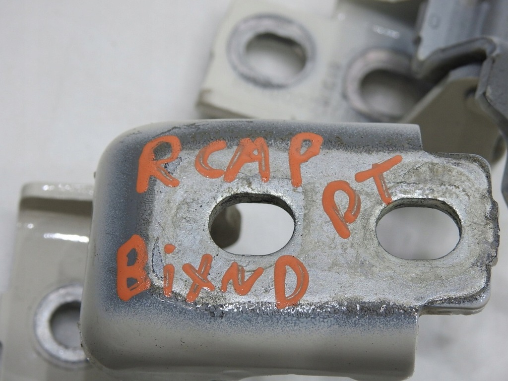 фото №5, Петля петли дверь правый задняя bixnd captur i