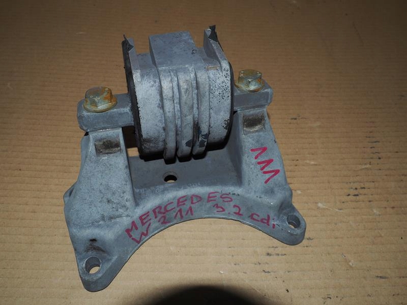 фото №1, Кронштейн подушка коробки mercedes w211 1402421340