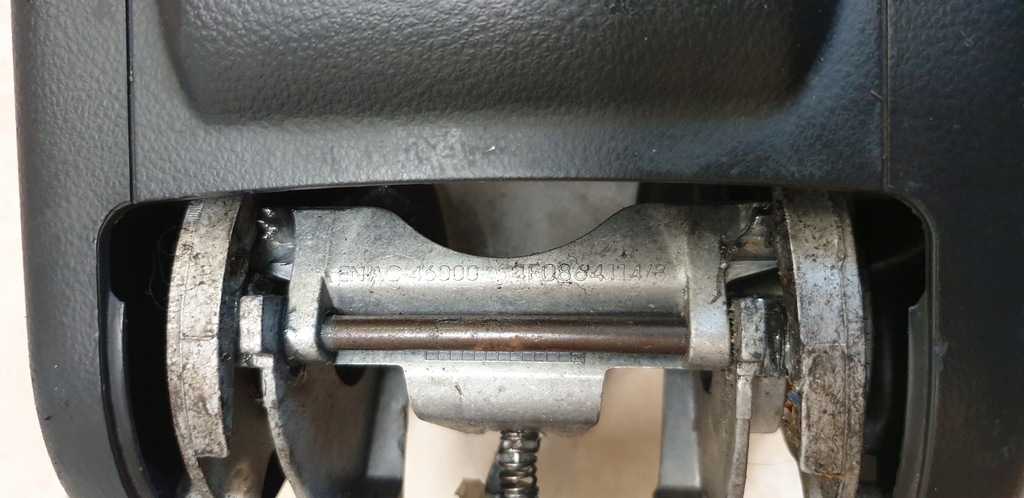 фото №15, Подлокотник бардачок туннель среднего audi a6 c6