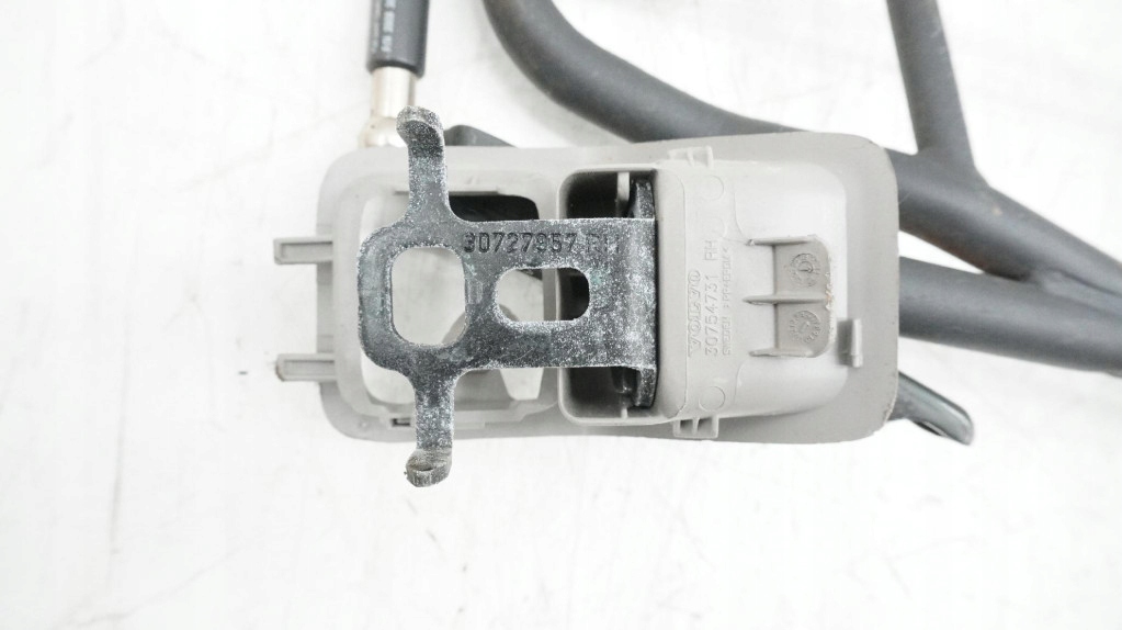 фото №5, Volvo xc70 iii v70 iii решётка решётка багажника