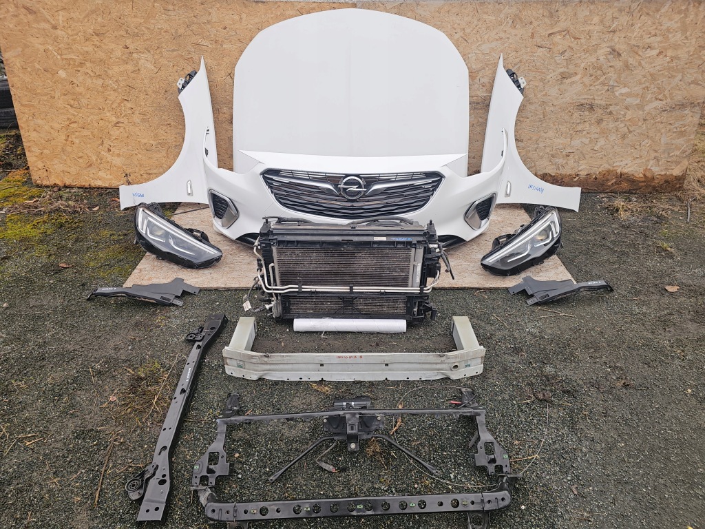 Купить Opel insignia b перед капот бампер фары