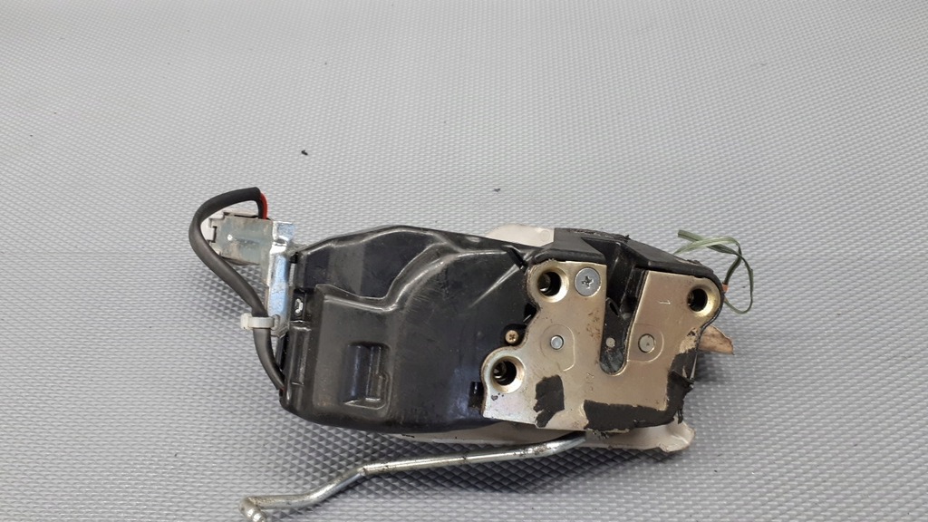 фото №8, Замок дверь правый перед toyota corolla verso