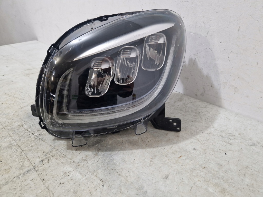 фото №2, Лампа лівий перед full led smart fortwo forfour 453