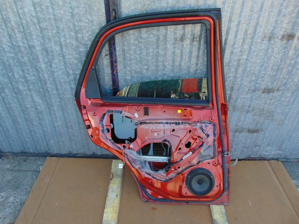 фото №14, Дверь левый задняя suzuki sx4 тонированная стекло zfm