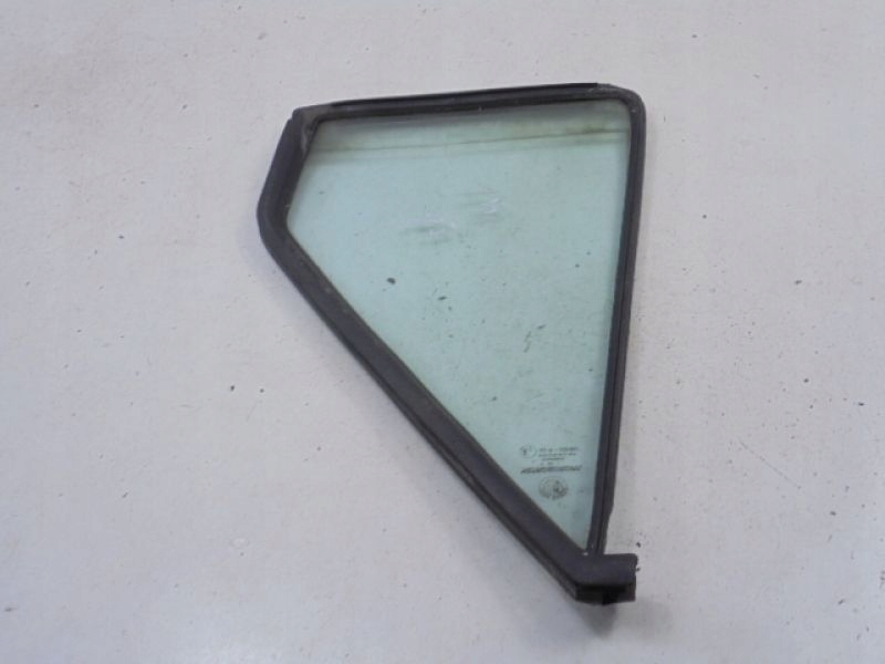 фото №3, Alfa romeo 75 89r стекло треугольное задняя правый