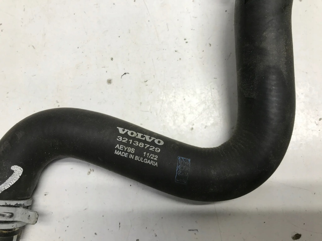 фото №3, Volvo xc40 recharge электрик труба шланг wąż wody 32138729