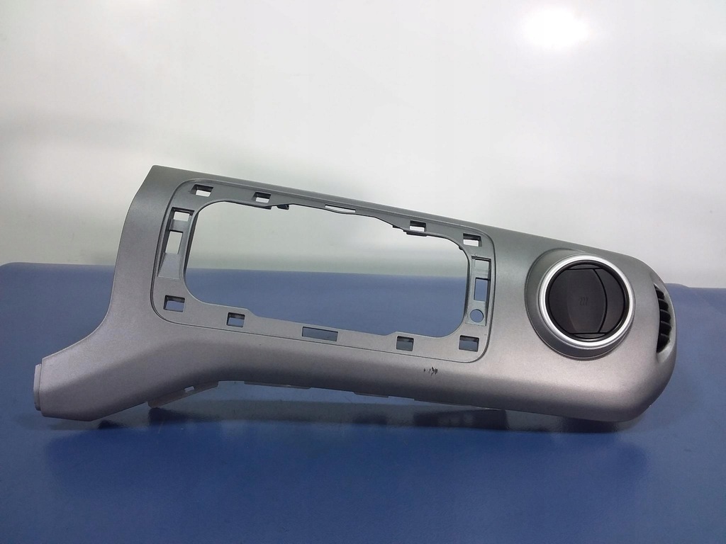 фото №1, Partner berlingo ii молдинг панели консоли eu