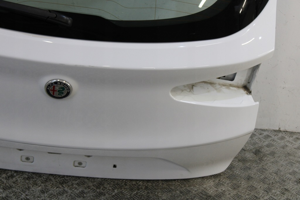 фото №3, Крышка багажника багажника alfa romeo stelvio