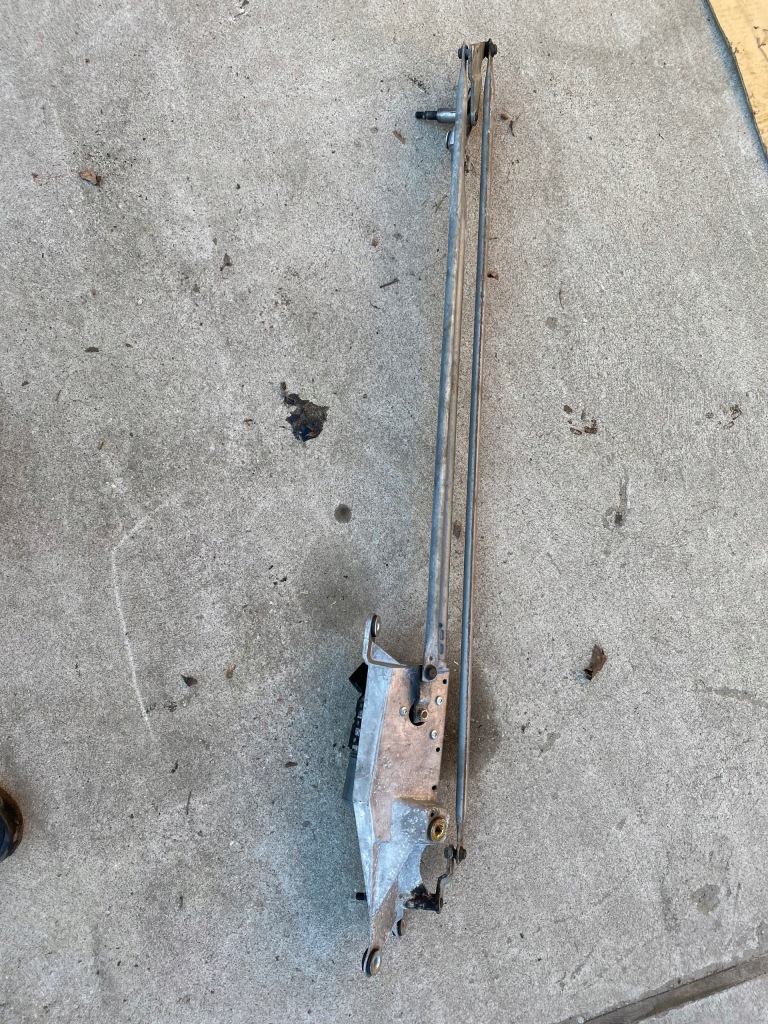 фото №1, Renault оригинальный номер 0390241777 механизм моторчик дворник