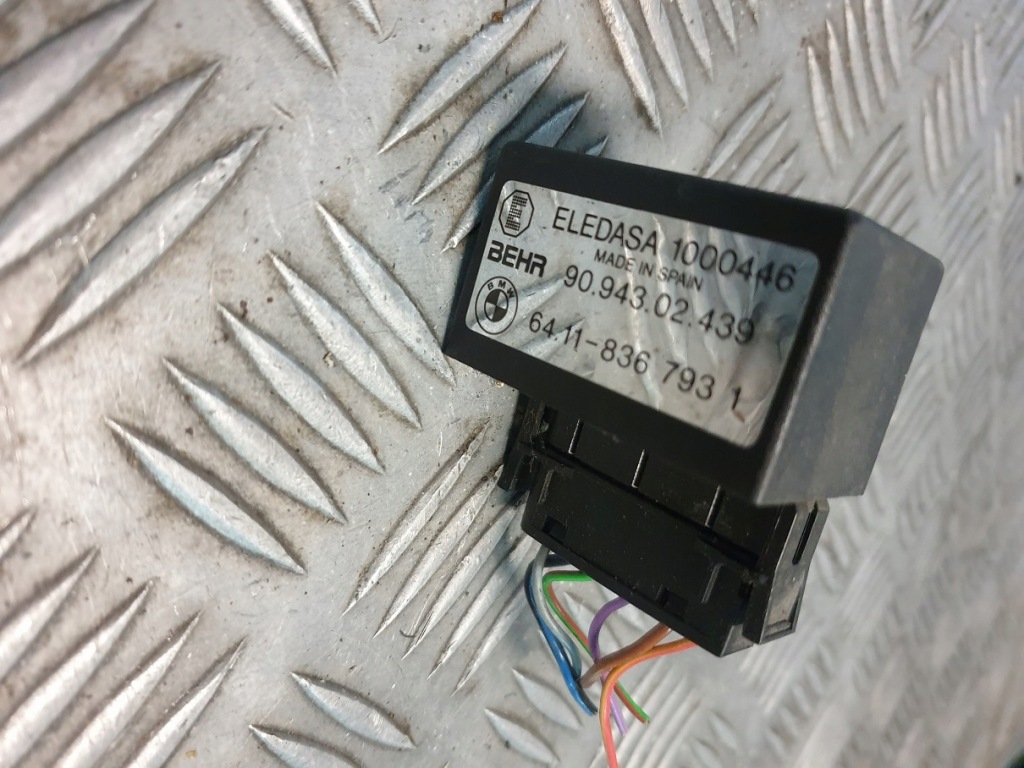 фото №1, Резистор резистор вентилятор bmw e36 64118367931