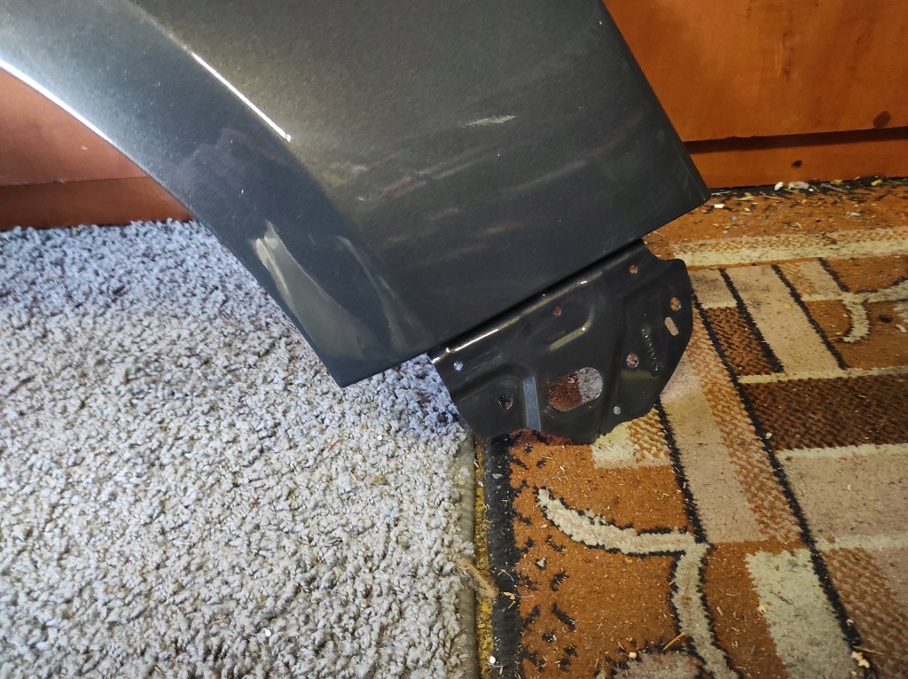 Крыло  правый  перед opel astra j z190 Недорого