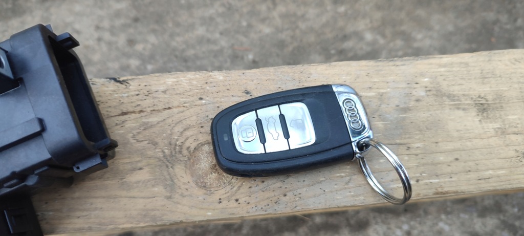 фото №8, Замок зажигания с ключ audi a4 b8 8k0909131d
