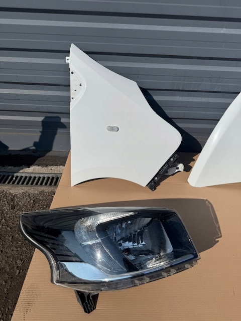 фото №5, Капот крила бампер лампи решітка радіатора перед opel vivaro 1,6 dci